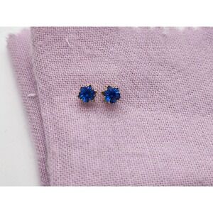 14KT Yellow Gold Blue Sapphire Stud Earrings- Missing Back- September Birthstone